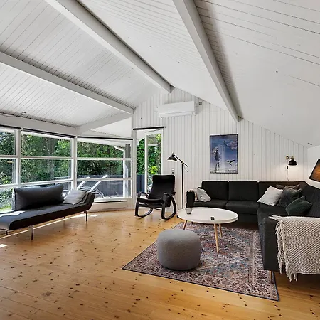 Beautiful Newly Renovated House Close To The Town Of Ebeltoft,