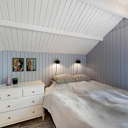 Beautiful Newly Renovated House Close To The Town Of Ebeltoft, Holiday home Ebeltoft
