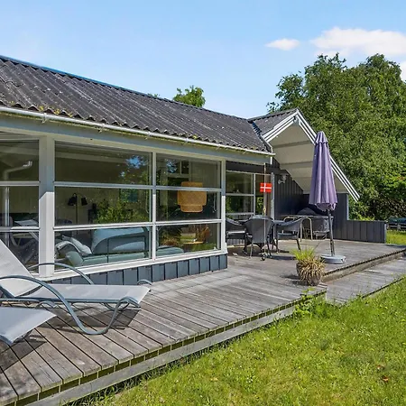Beautiful Newly Renovated House Close To The Town Of Ebeltoft, Holiday home